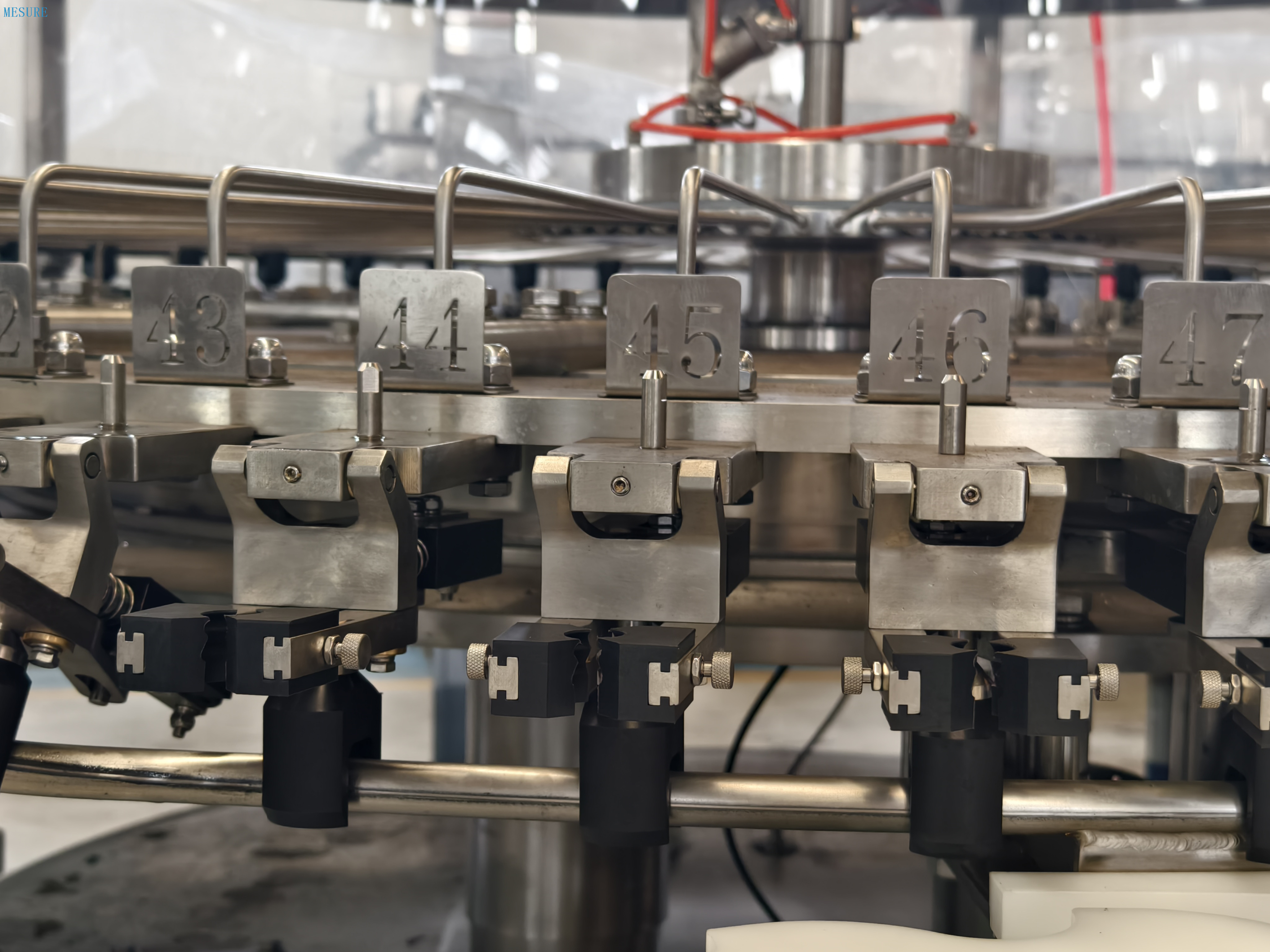 Высокоскоростная машина для зачистки водой из чистой воды