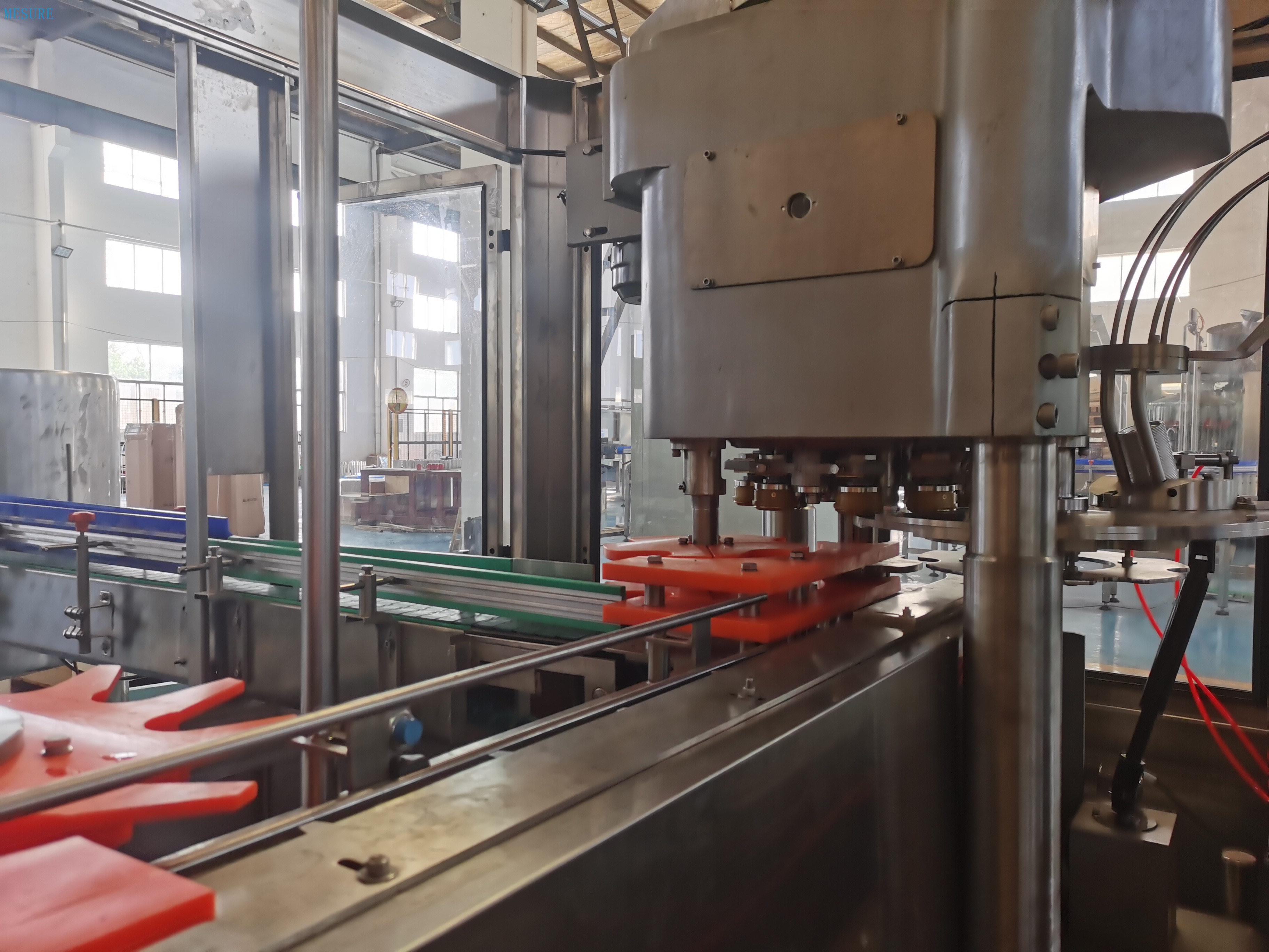 Маленькая олова с низкой ценой может напитках энергии на карбонированные напитки.