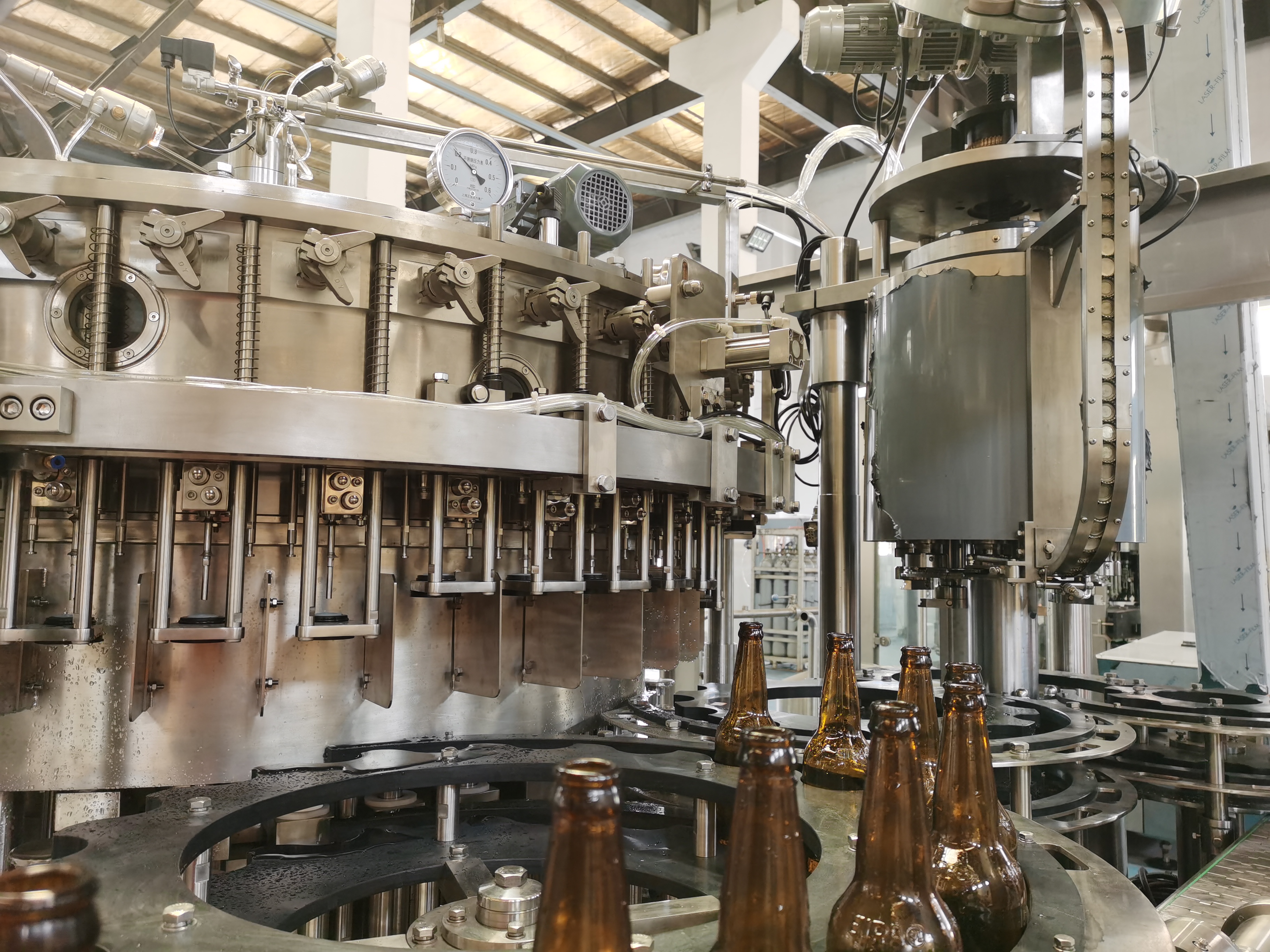 Стеклянная бутилированная пивная начинка 