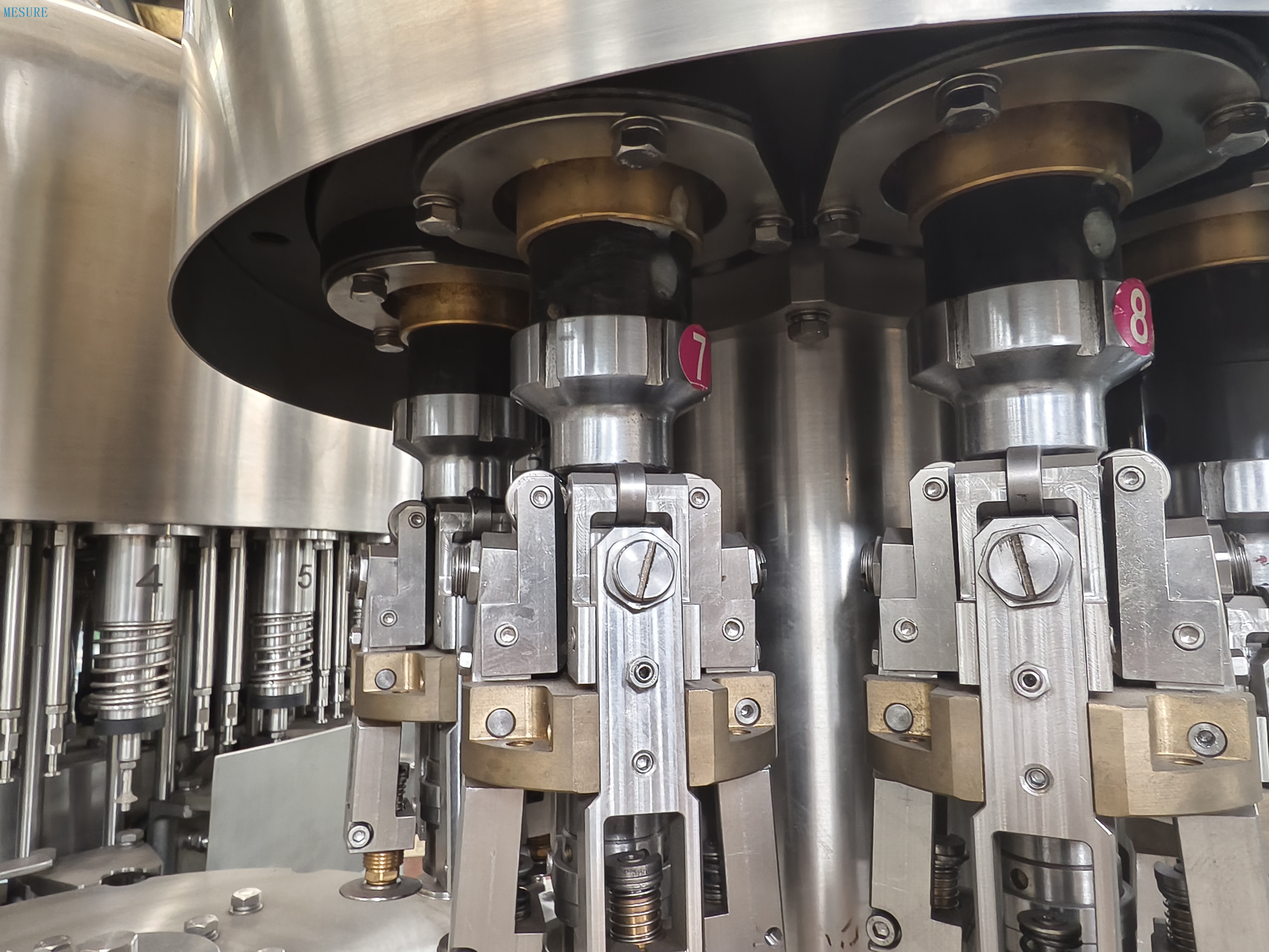 Полная автоматическая стеклянная бутылочная начинка/ наполнитель из стеклянной бутылки