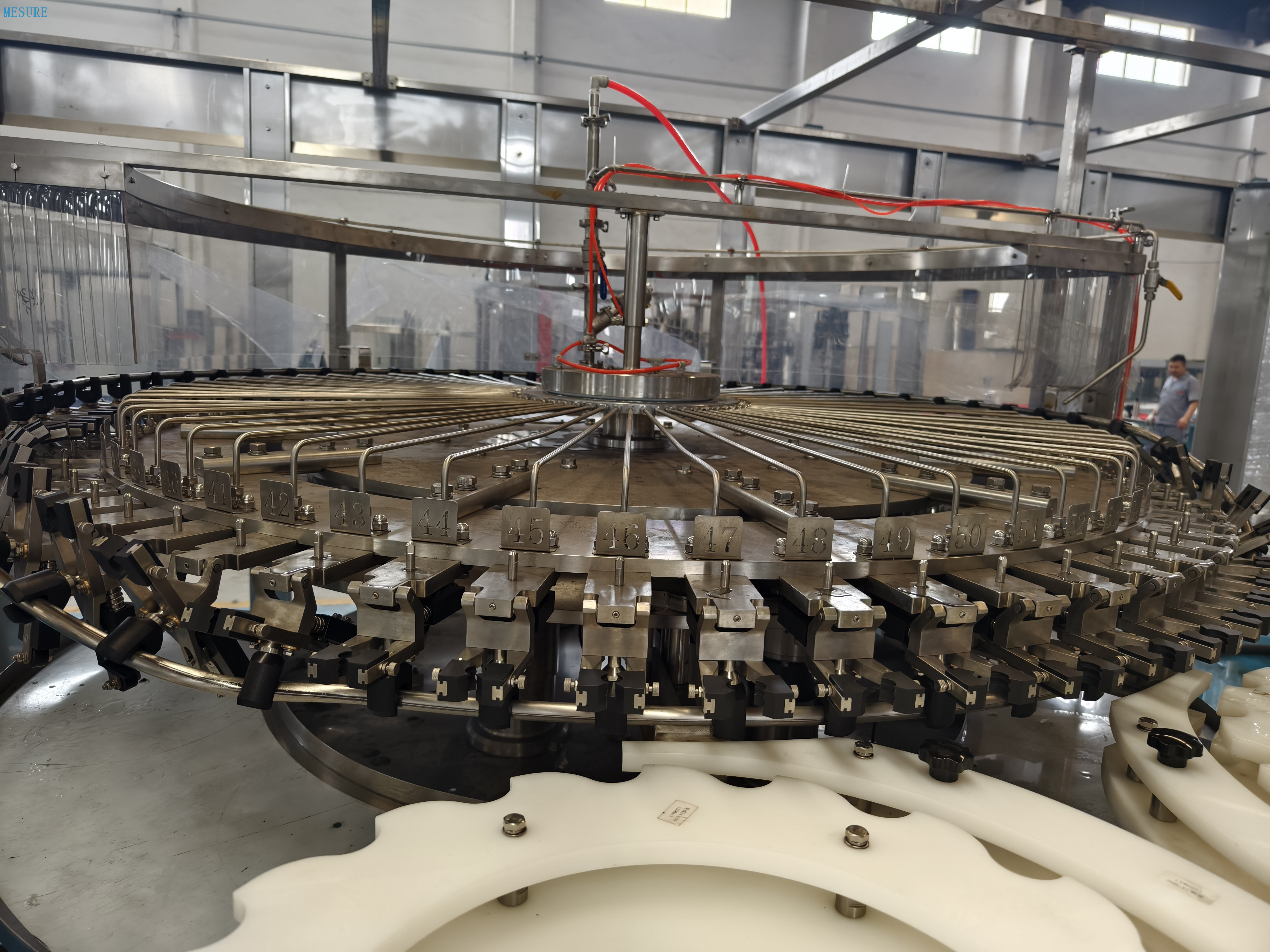 Стеклянная бутылка жидкая вода для зачистки/ линия производства воды